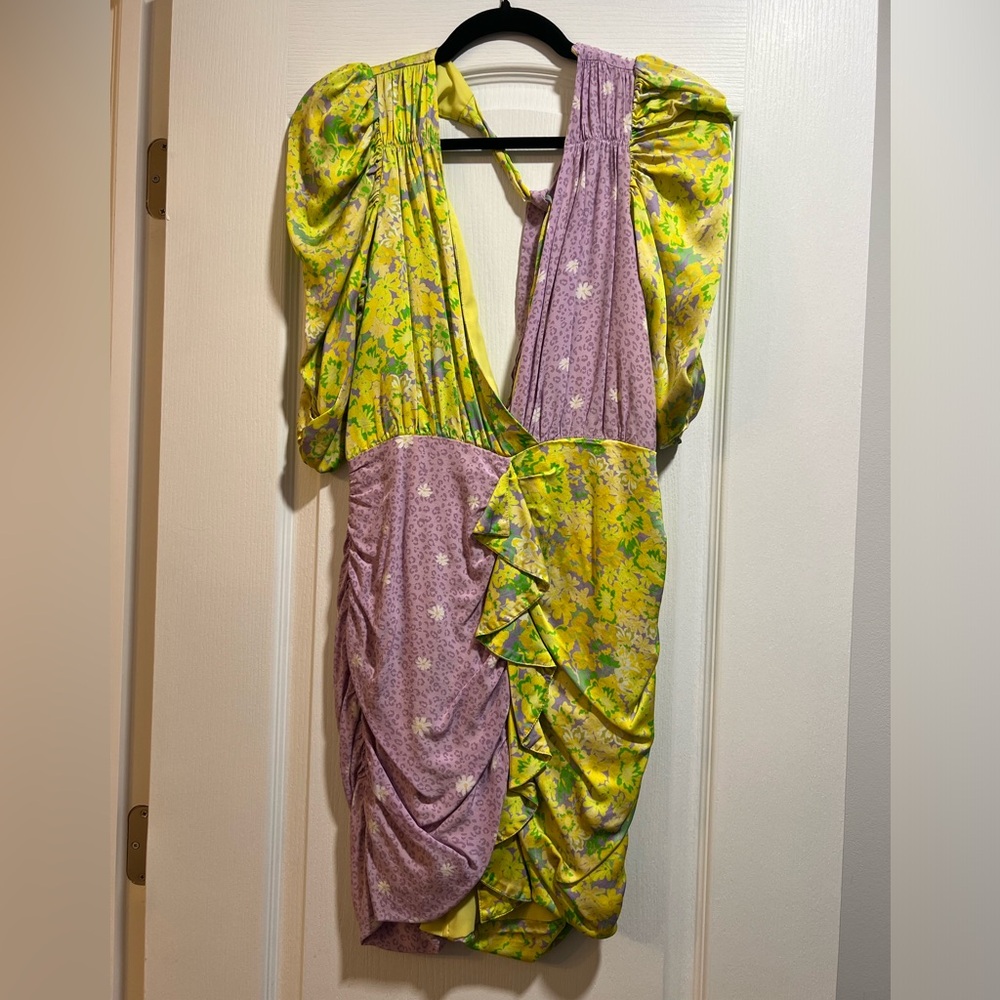 Floral V-Neck Ruched Dress - Picture 2 of 8